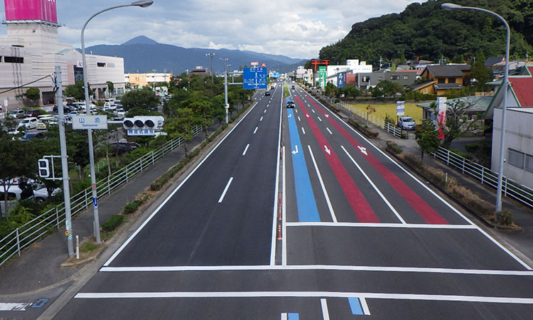 横田地区外舗装修繕工事